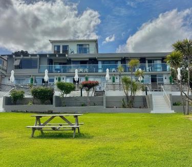 Coopers Beach Hotel | San Marino Motor Lodge