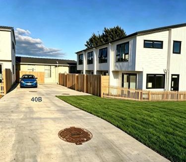Mangere Villa | B Auckland Airport Brand New Sleeps5 Free Parking