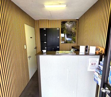 Te Anau Hotel | Arran Motel