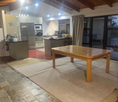 Leigh Hostel | Leigh backpackers