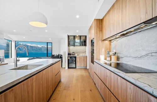Fernhill Villa | Aspen Ridge by MajorDomo - Brand New 4-Bedroom Villa