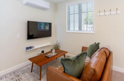 Sydenham Apartment | Sydenham 2BR New Build, Games Room
