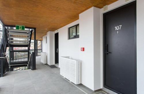 Addington Apartment | Sunny Escape Steps from Hagley Park & Hospital
