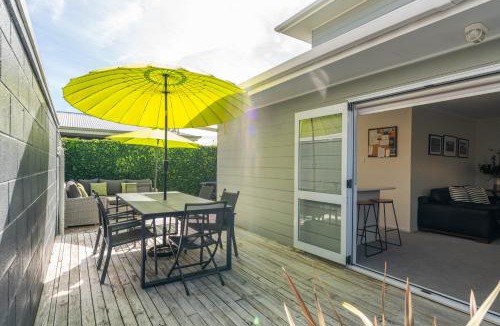 Rainbow Point House | Jacksons - Two Mile Bay Holiday Home