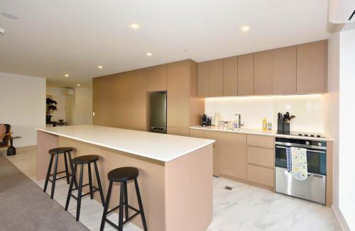 Christchurch City Centre Apartment | Luxury Central City Sub Penthouse
