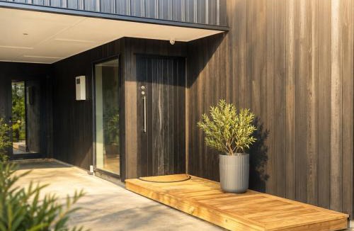 Waitahanui House | Welcome to Koko affordable luxury in Taupo