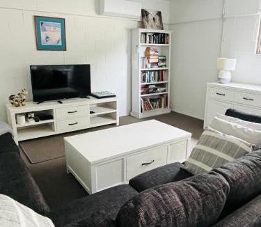 Tamaterau Apartment | Waikaraka Beach, spacious & very comfortable