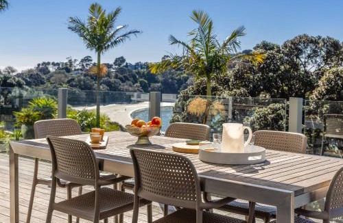 Oneroa House | The Cottage - Oneroa's Best Viewpoint