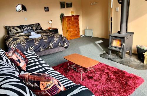 Manapouri House | The Shed