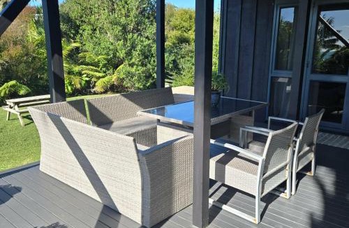 Cable Bay Apartment | Harrison's Retreat Seaside Nook