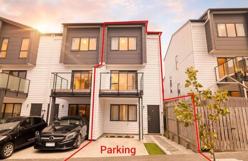 Massey House | 3 bedrooms home at Westgate