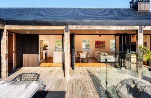 Blackpool House | Blackpool Boathouse - Stay Waiheke