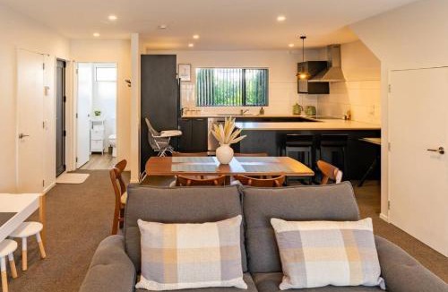 Addington House | Addington Three Bedroom Home with Private Spa and Garage