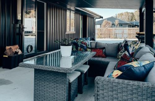 Hokitika House | The Highland - Sunset Ridge
