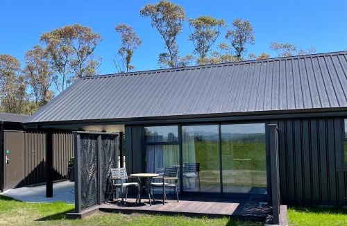 Frasertown House | Wairoa Studio Apartment