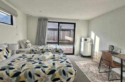 Kawarau Falls House | Remarkables View from Your Bed