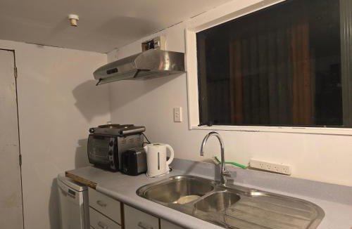 Te Horo Beach Apartment | Affordable pit stop Te Horo Beach