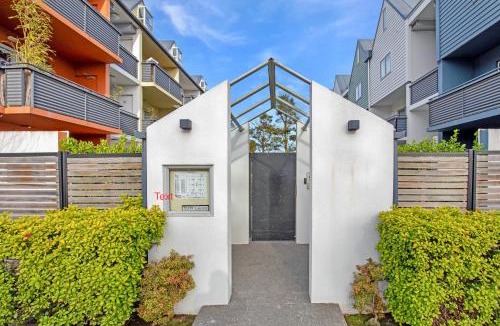 Christchurch City Centre House | Urban Oasis - Christchurch Holiday Home