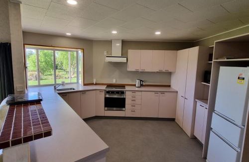 Southland District Apartment | Mattersville