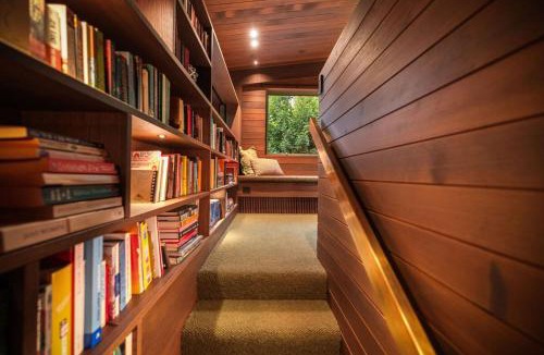 Kawarau Falls House | Ultimate Secluded Hideaway - Pekepeke Luxury Farm Cabin