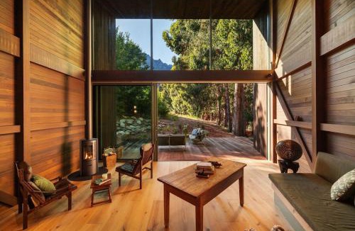 Kawarau Falls House | Ultimate Secluded Hideaway - Pekepeke Luxury Farm Cabin
