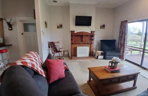 Franz Josef Glacier House | Farm stay at Hurley Homestead