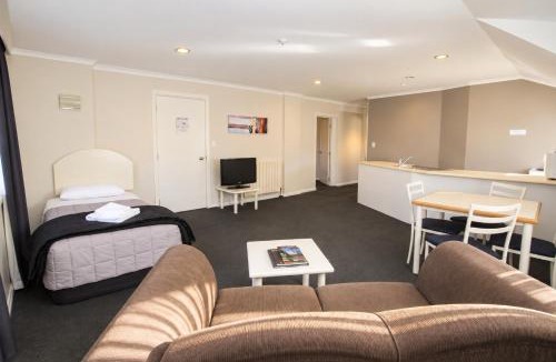 Lower Hutt Hotel | Champers Motor Inn