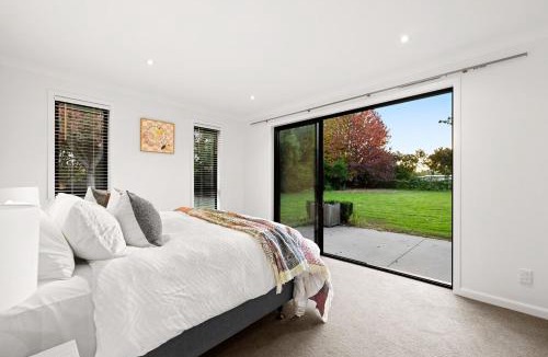 Tamahere House | Lifestyle Retreat with Land and Views