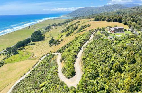 Mokihinui House | Wild Weka Eco Stay - Off-Grid 4WD Recommended