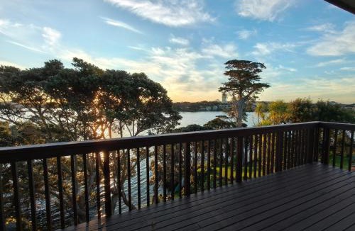 Takapuna Villa | Pupuke Estate
