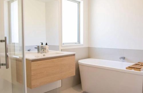 Lower Shotover House | Apple Tree Cottage