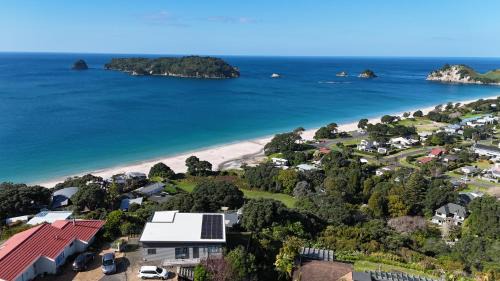 Hahei Apartment | Tirohanga a Hei - The view of Hei Adults only