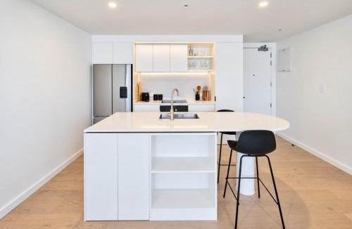 Te Aro Apartment | Wellington CBD 3BR with Pool Gym & Views