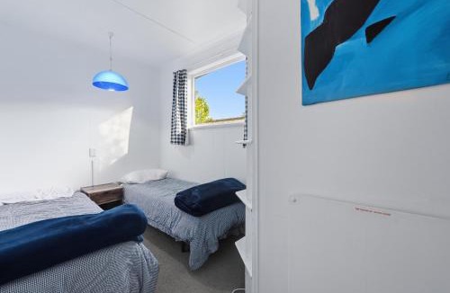 Wharewaka House | Wharewaka Bach - Lake Taupo Holiday Home