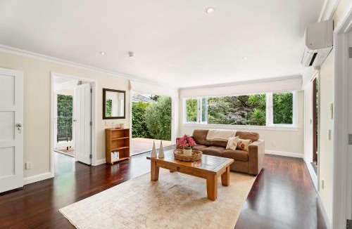 Mission Bay Villa | The Rose Cottage by Homello