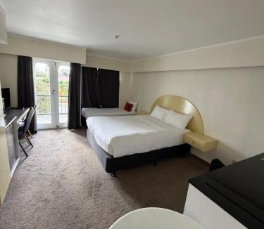 Hamilton North Hotel | Alcamo Motel
