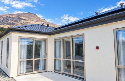 Lake Hayes House | Queenstown Stay