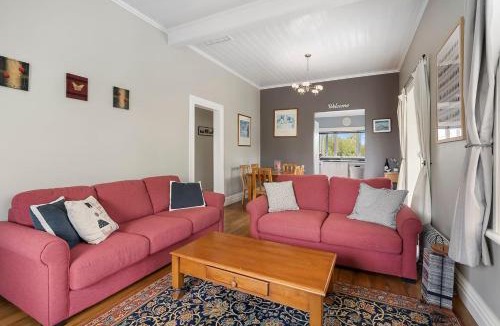 Martinborough House | Applecross Cottage, Martinborough