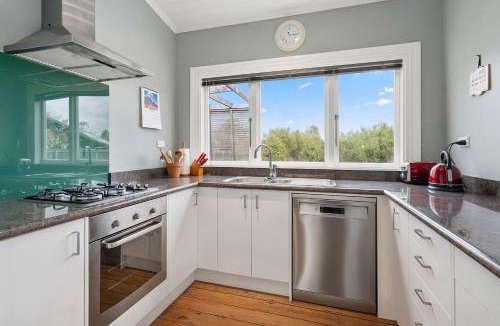 Martinborough House | Applecross Cottage, Martinborough
