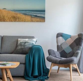 Omanu House | The Little Blue Penguin
