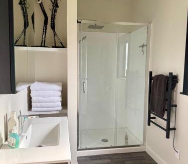Tirau House | Possom House 3bdrm, near Hobbiton, Blue springs