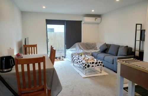 Hornby House | A Comfortable Large Room in Hornby Townhouse