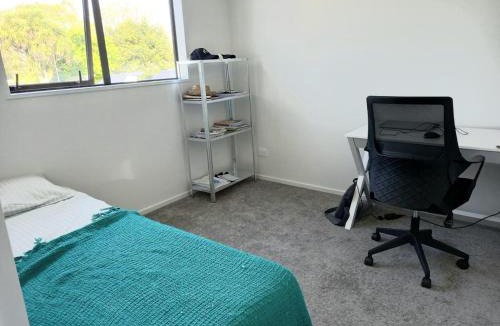Hornby House | A Comfortable Large Room in Hornby Townhouse