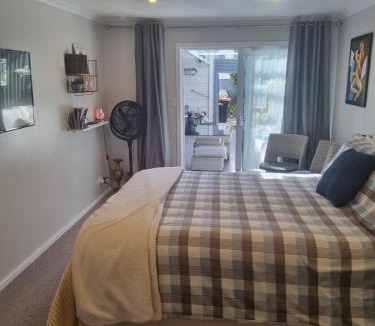 Blenheim Bed & Breakfast | BNB on Carvell