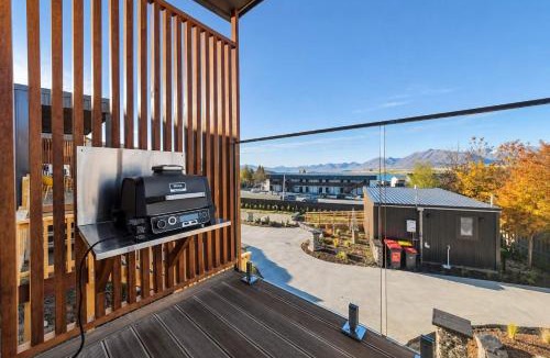 Lake Tekapo Hotel | Starry Retreat - Ohana