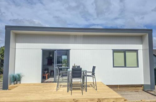Pukehina House | Holiday homes in New Zealand
