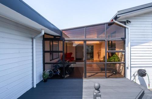 Lower Hutt House | Opulent Haven, Designer Luxury, Expansive Space