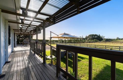 Kingseat House | Charming 3-Bedroom Farm Stay Cabin in Kingseat