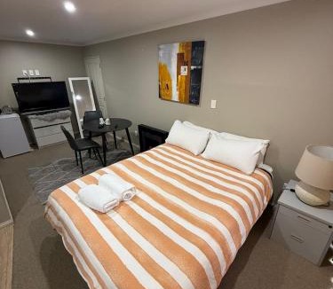 Dunedin Apartment | Casa Miguelle a Private mini house