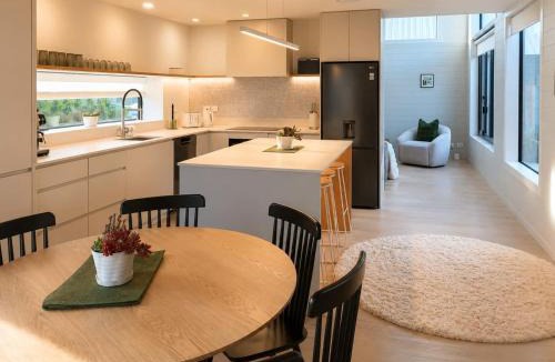 Kawarau Falls House | Simply Remarkables View in Hanleys